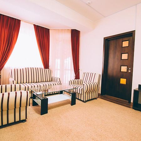 Grace Villa Codru Luaran gambar