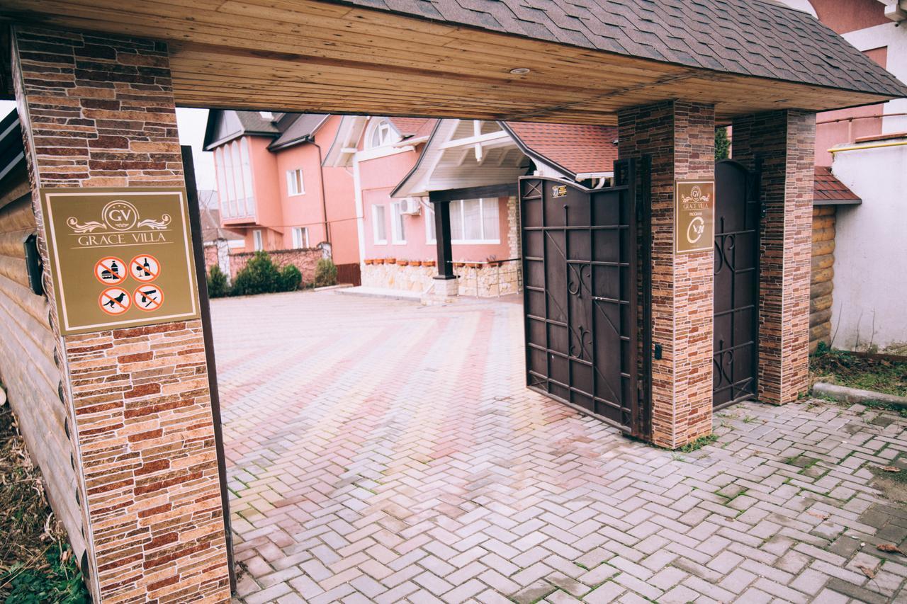 Grace Villa Codru Luaran gambar