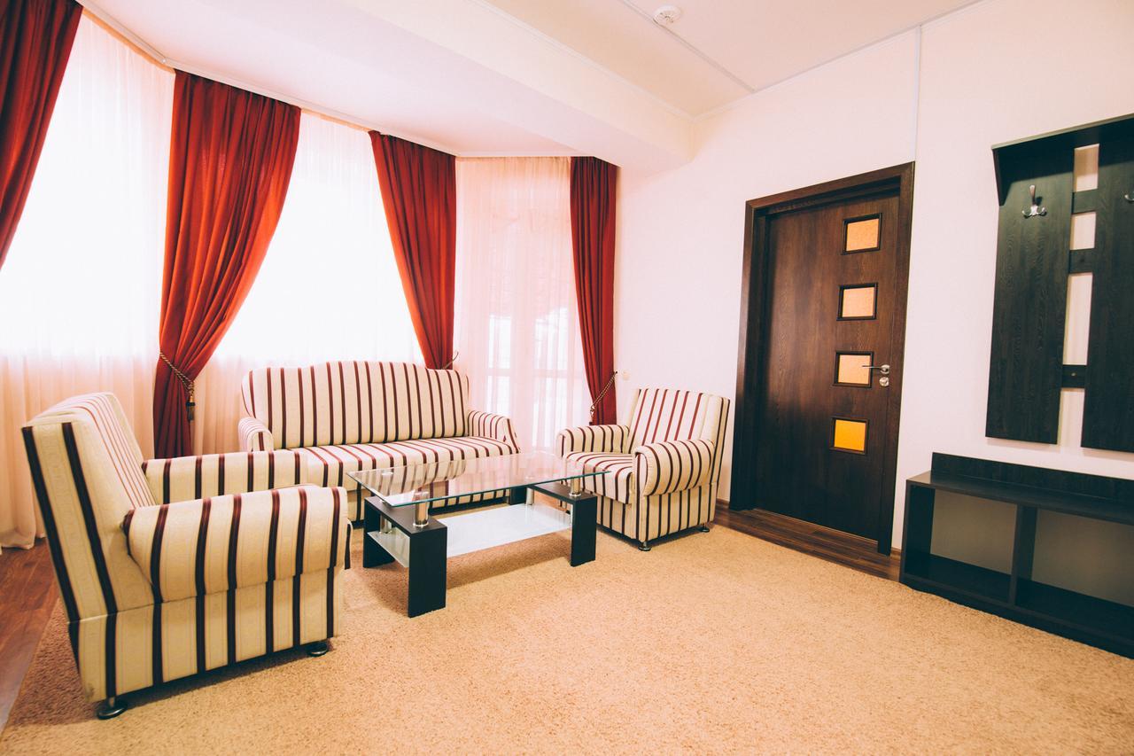 Grace Villa Codru Luaran gambar