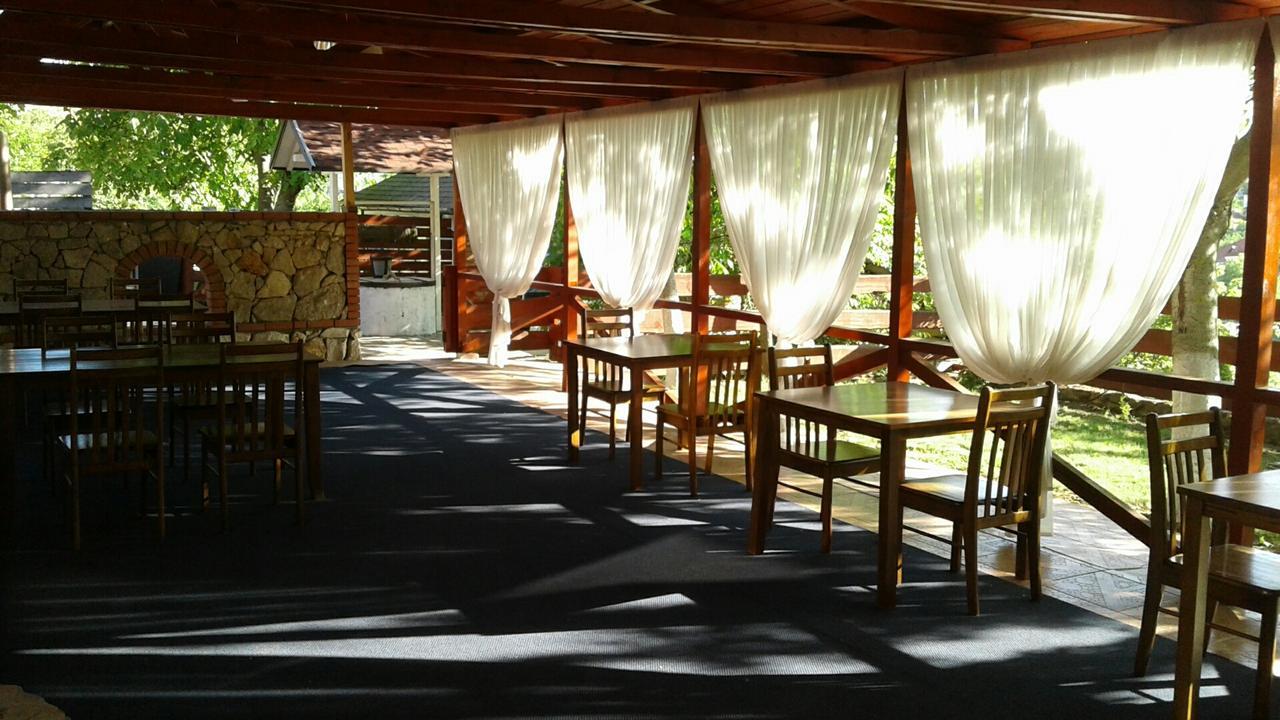 Grace Villa Codru Luaran gambar